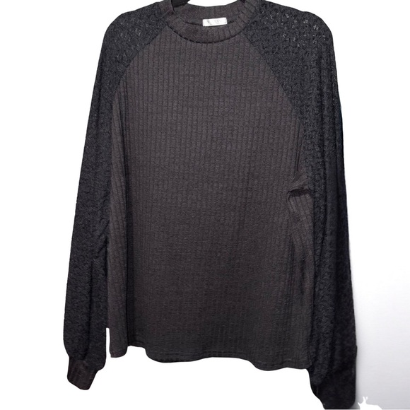 In'voland Black Knit Sweater - Picture 1 of 5